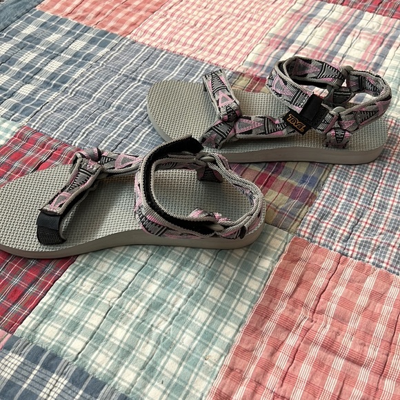 Teva Sandals - Picture 3 of 4